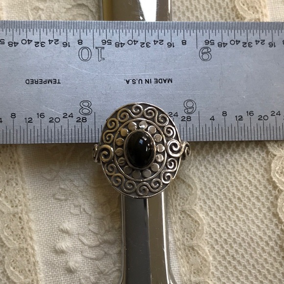 Vintage Sterling Silver & Onyx Ring - Picture 2 of 6
